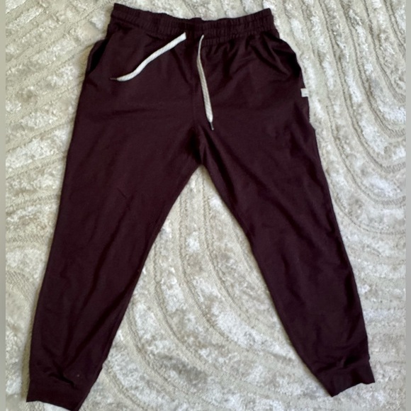 Vuori Performance Jogger in Havana Heather - Picture 5 of 12